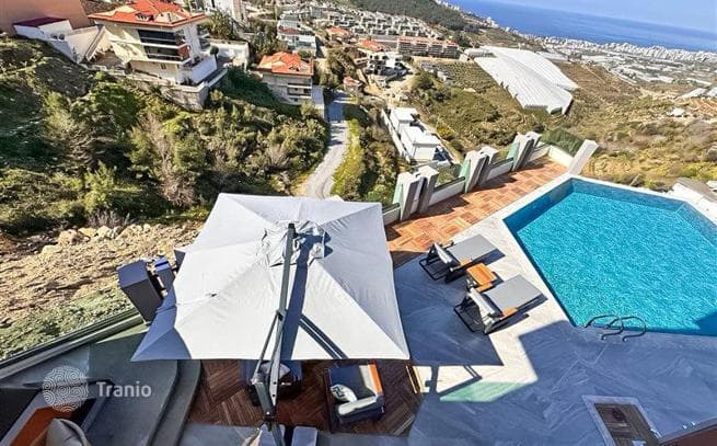 3-Bedroom (4+1) Townhouse with Private Pool in Kargicak