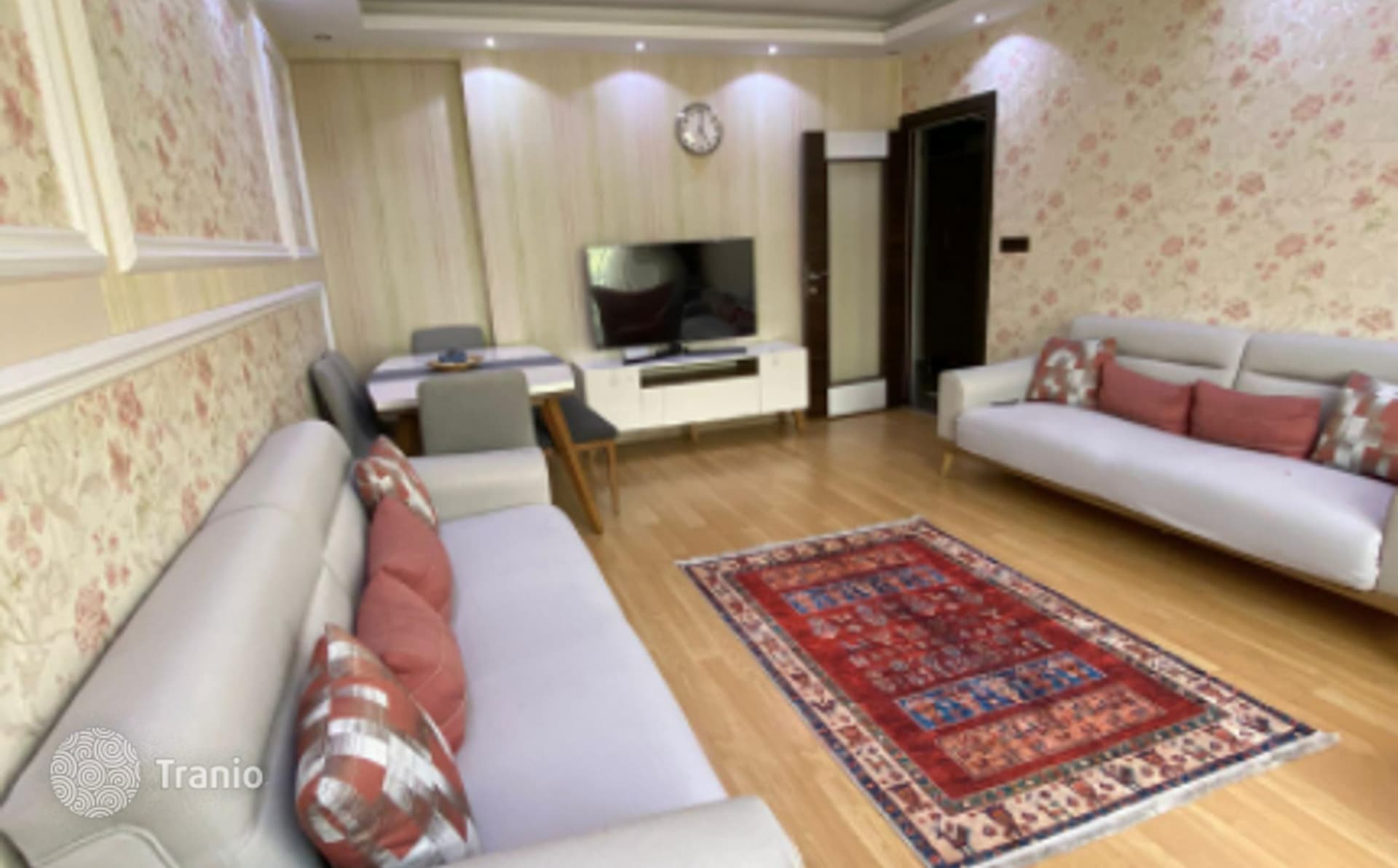 3-Bedroom Apartment in Beyoglu, Istanbul, photo 2