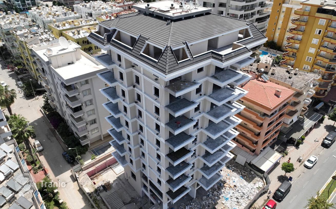Apartments with Nature Views Near the Beach in Mahmutlar, Alanya
