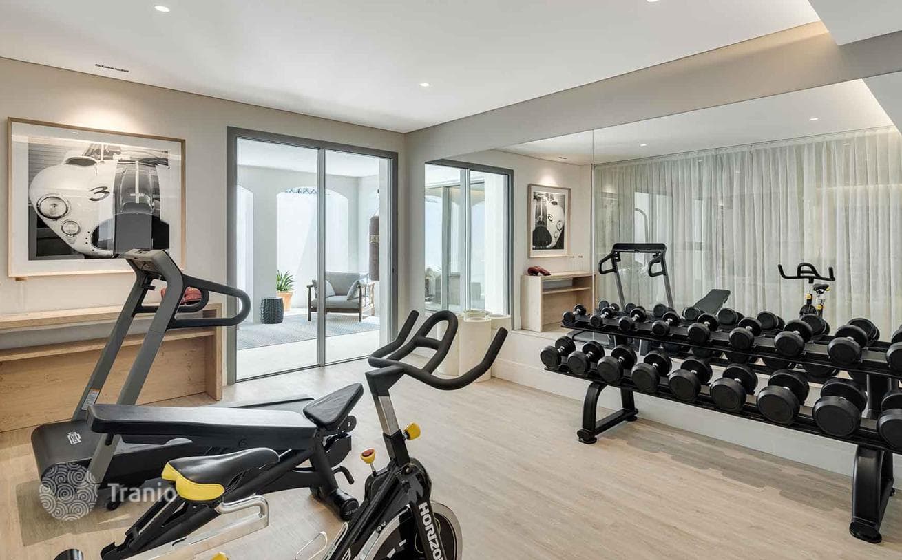 6-комнатная вилла 530 м² в Бенаависе, Испания