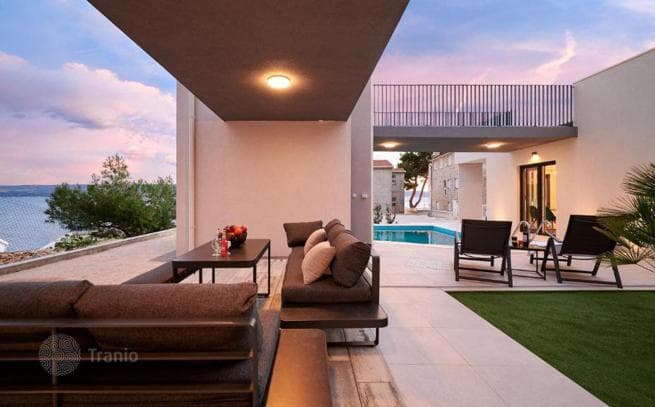 5-Bedroom Villa in Omis, Dalmatia, photo 2