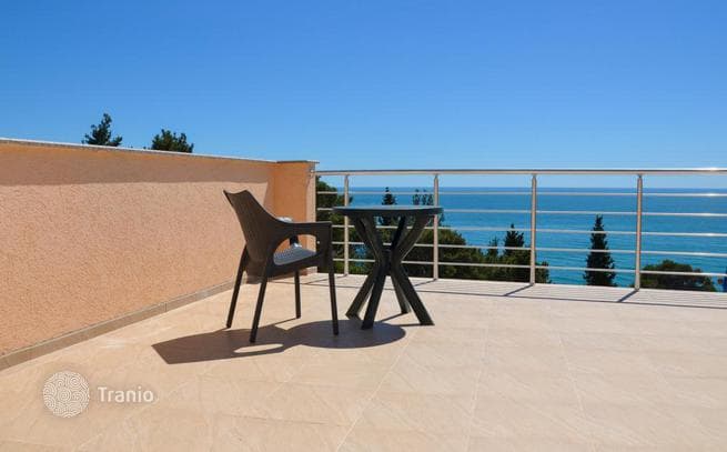 3-Bedroom House with Sea View in Sušanj, Bar, photo 4