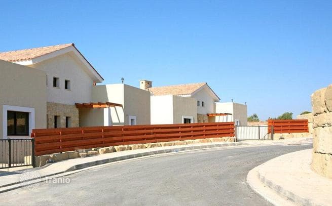 3-Bedroom Villa in Monagrollis, Limassol, Cyprus