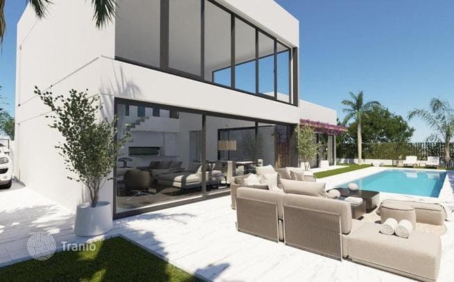 3-комнатная вилла 297 м² в Эстепоне, Испания