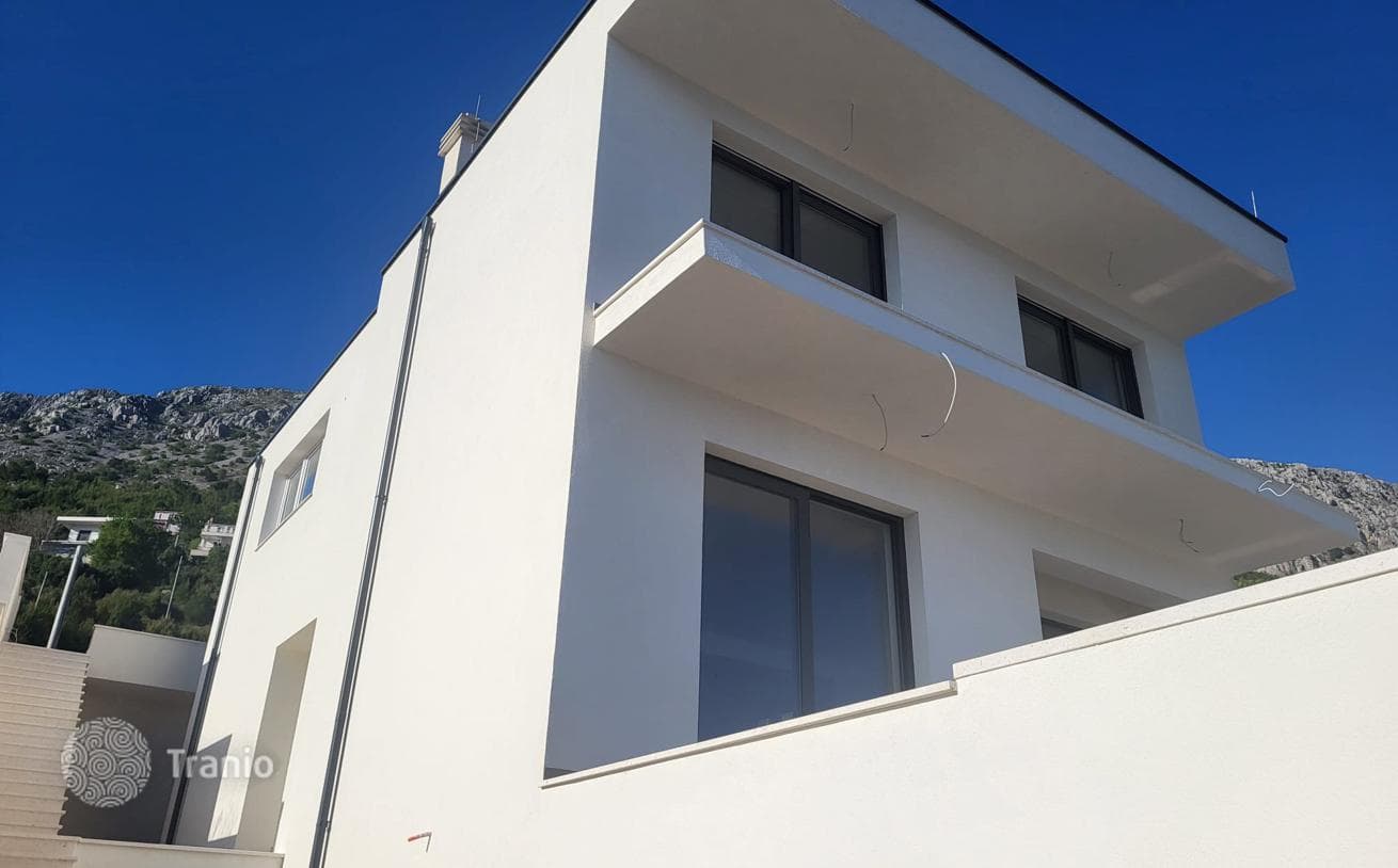 2-Bedroom Villa in Omis, Dalmatia