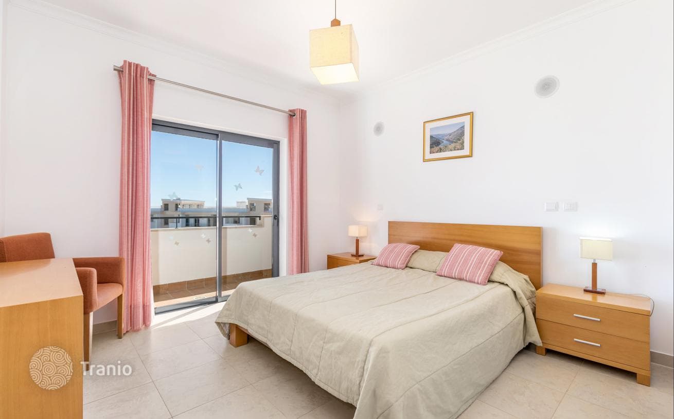 2-Bedroom Apartment with Panoramic View in Lagos, Faro, photo 5