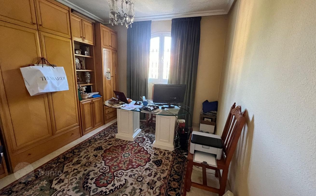 4-комнатная вилла 400 м² в Бенальмадене, Испания