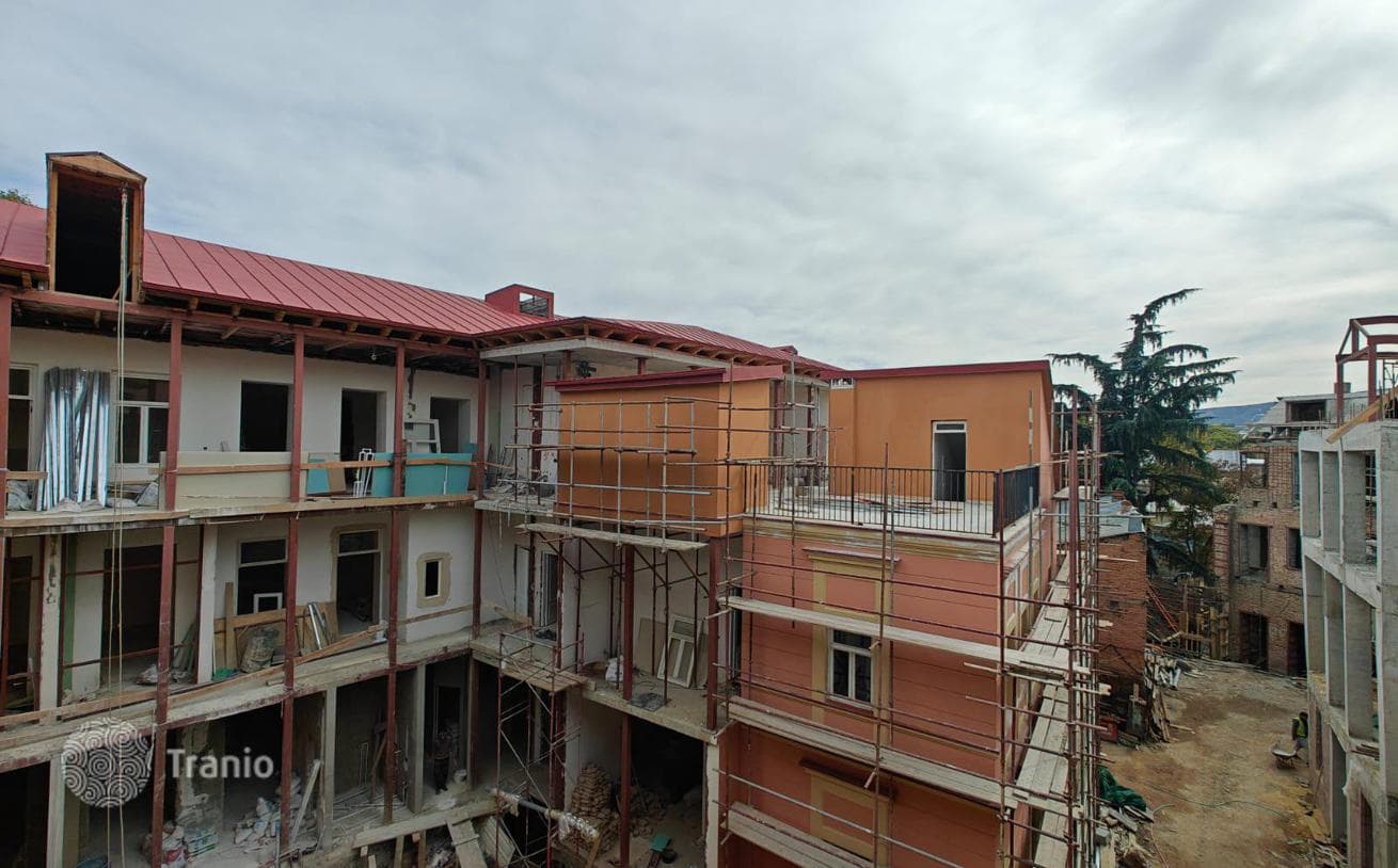 4-Bedroom Apartment in Old Tbilisi, Tbilisi, photo 5