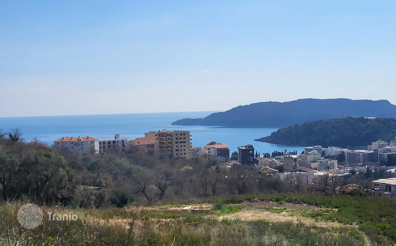 2-Bedroom House with Sea and Hill Views in Becici, Budva, photo 5