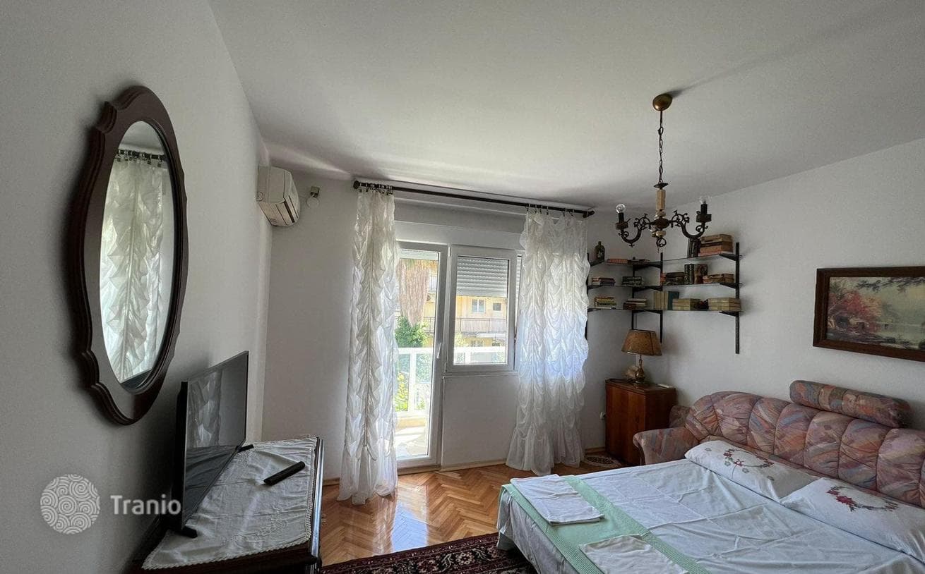 1-Bedroom Apartment 100 m from the Sea in Savina, Herceg Novi, photo 2