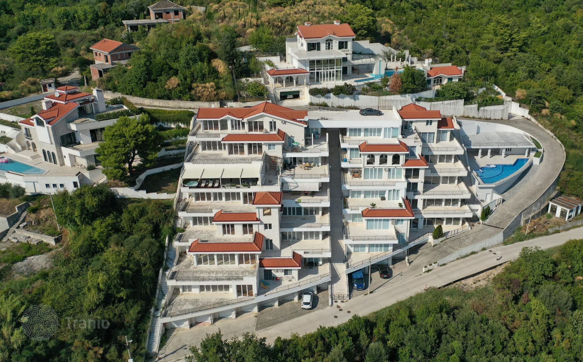 2-Bedroom Apartment with Bay View in Herceg Novi