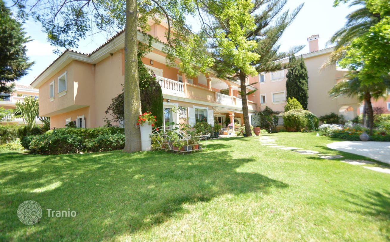 5-комнатная квартира 354 м² в Эстепоне, Испания, фото 3