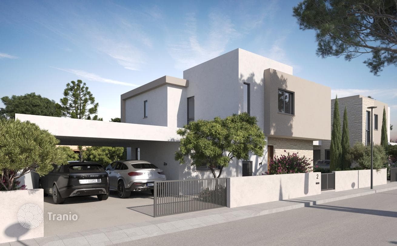 Villas with Shared Pool in Agios Tychon, Limassol