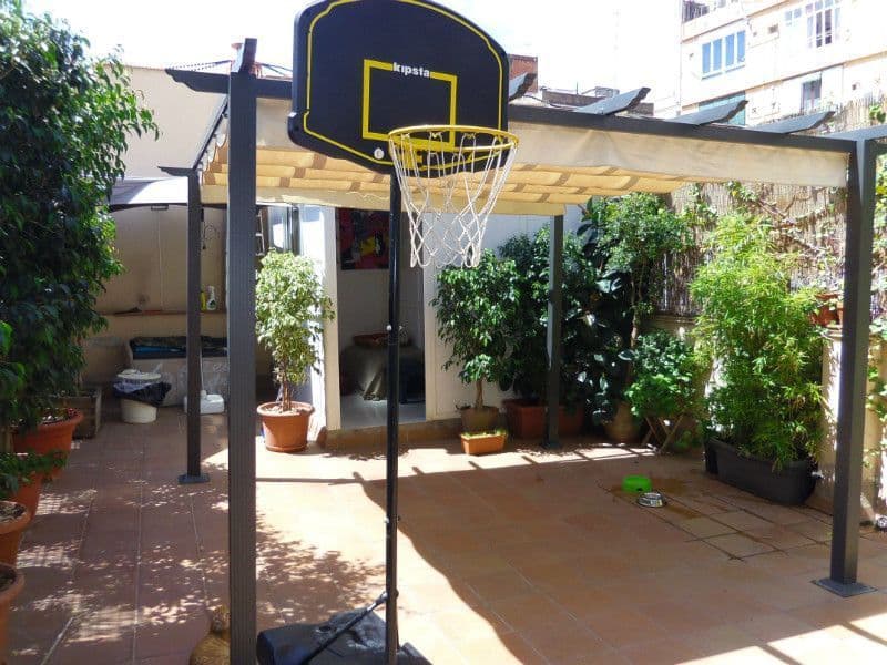 Квартира в Барселоне, Испания, 90 м²