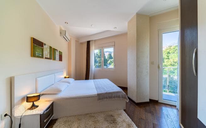 2-Bedroom Apartment with Sea View in Becici, Montenegro, photo 5