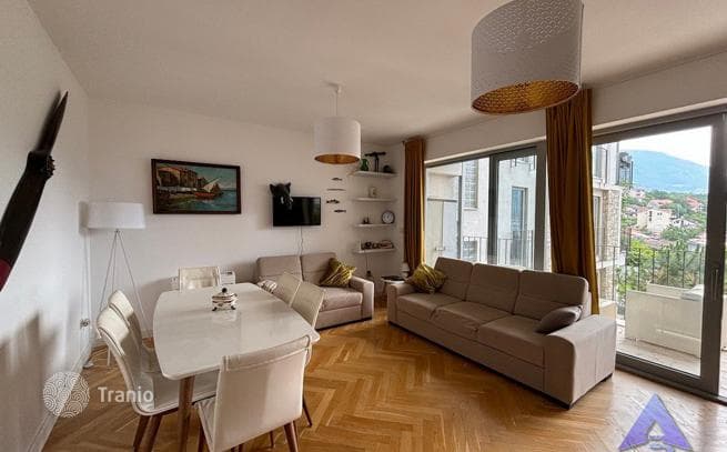 2-Bedroom Apartment with Sea View in Dobrota, Kotor, photo 5