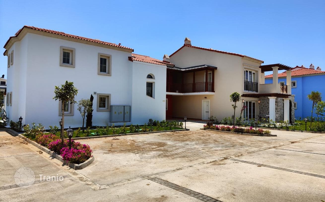 Modern Apartments with Shared Pool Near the Beach, photo 2