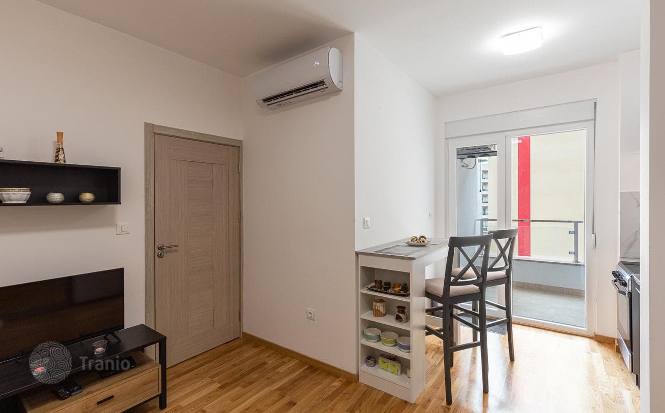 1-Bedroom Apartment with Terrace in Becici, Budva, photo 3