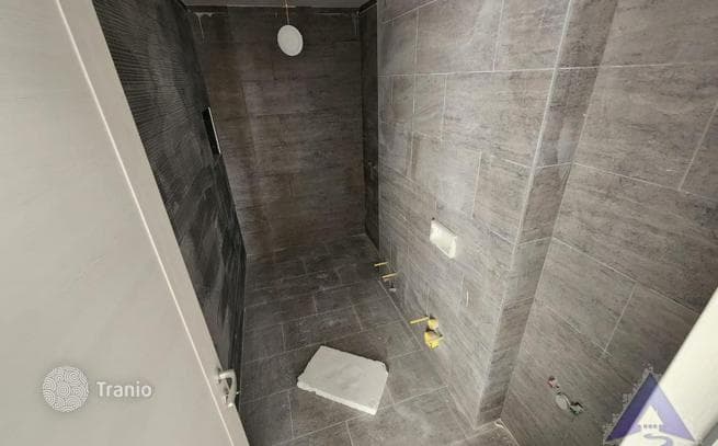 2-Bedroom Apartment with Garden in Tivat