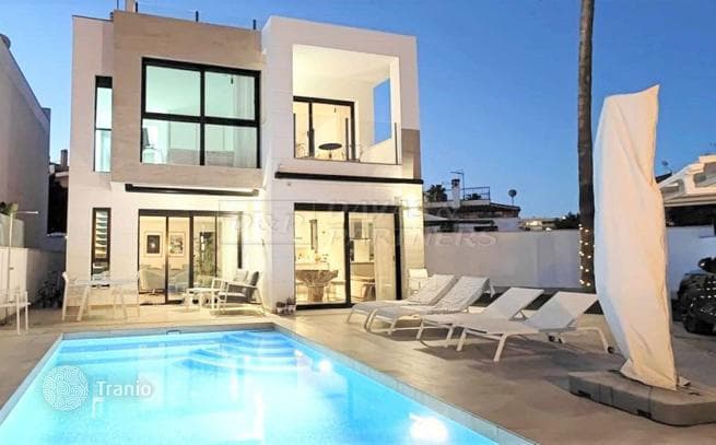 4-комнатная вилла 175 м² в Деэса де Кампоамор, Испания, фото 3