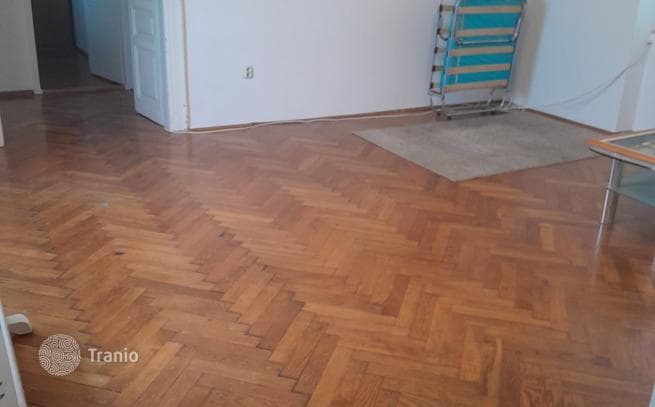 Spacious Apartment Needing Renovation in Pula, photo 4