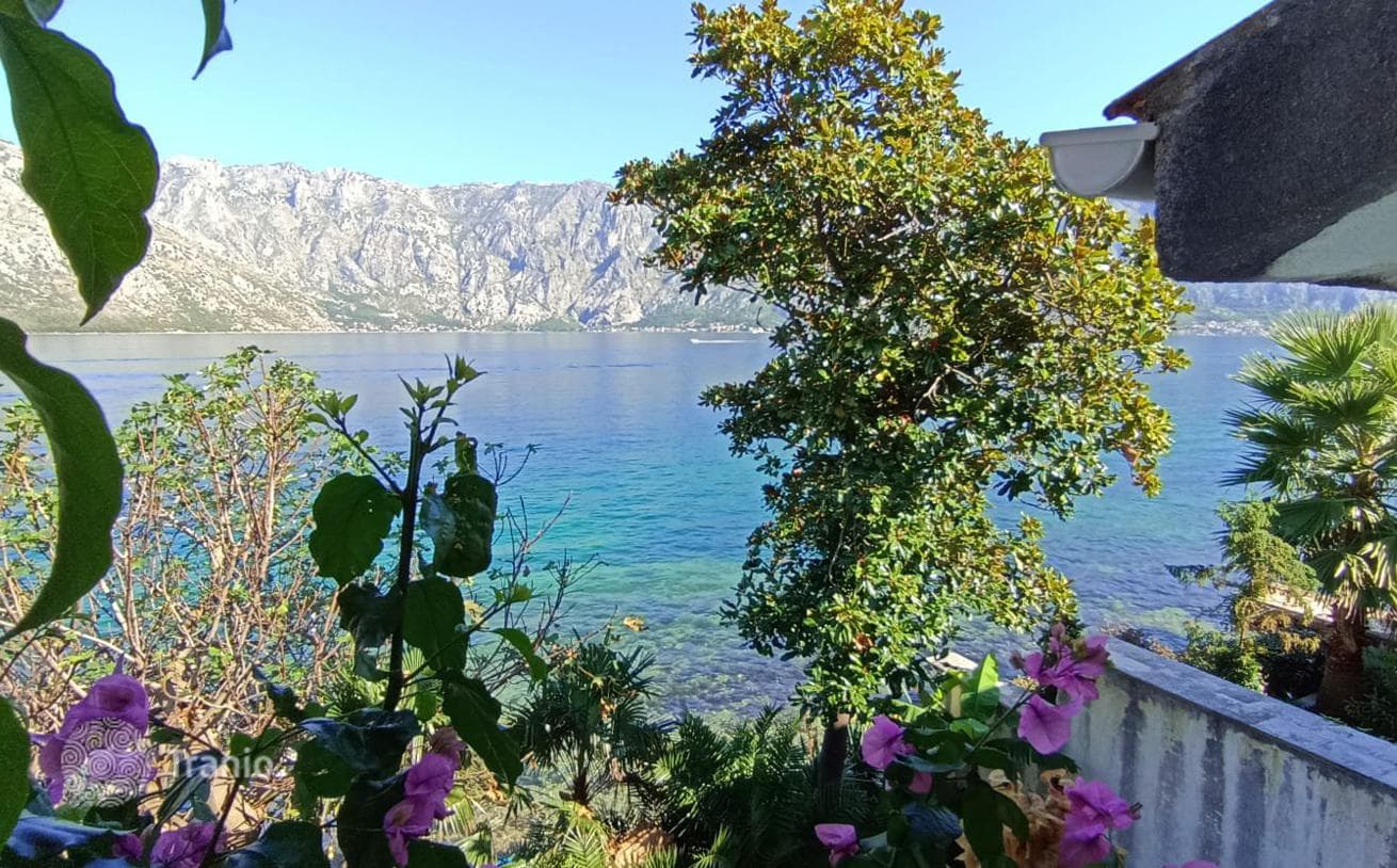 2-Bedroom House in Kotor, photo 3