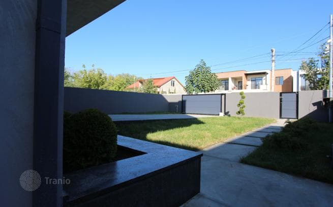 4-Bedroom House with Yard in Saburtalo, Tbilisi, photo 3