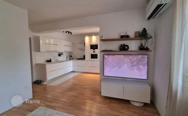 2-Bedroom Apartment in Pula