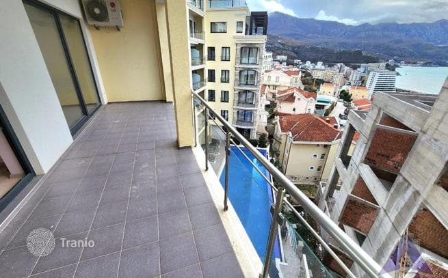 1-Bedroom Apartment with Partial Sea View in Becici, Budva, photo 4