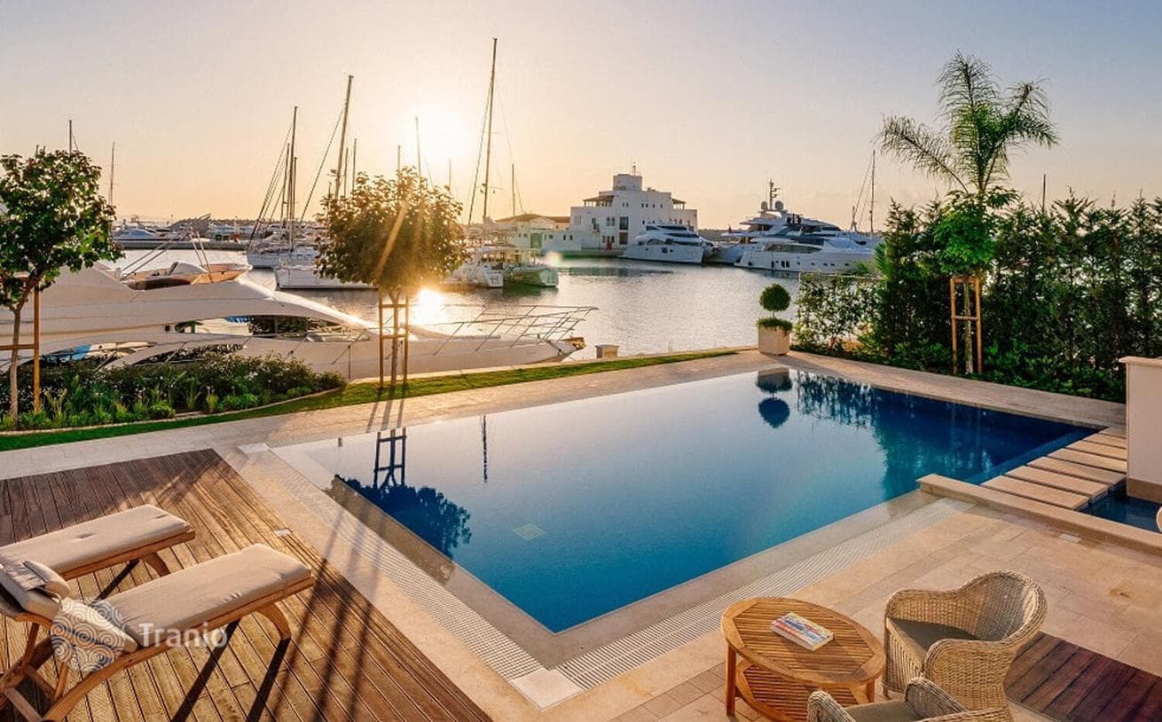 3-Bedroom Villa with Private Mooring in Limassol Marina, Limassol, photo 5