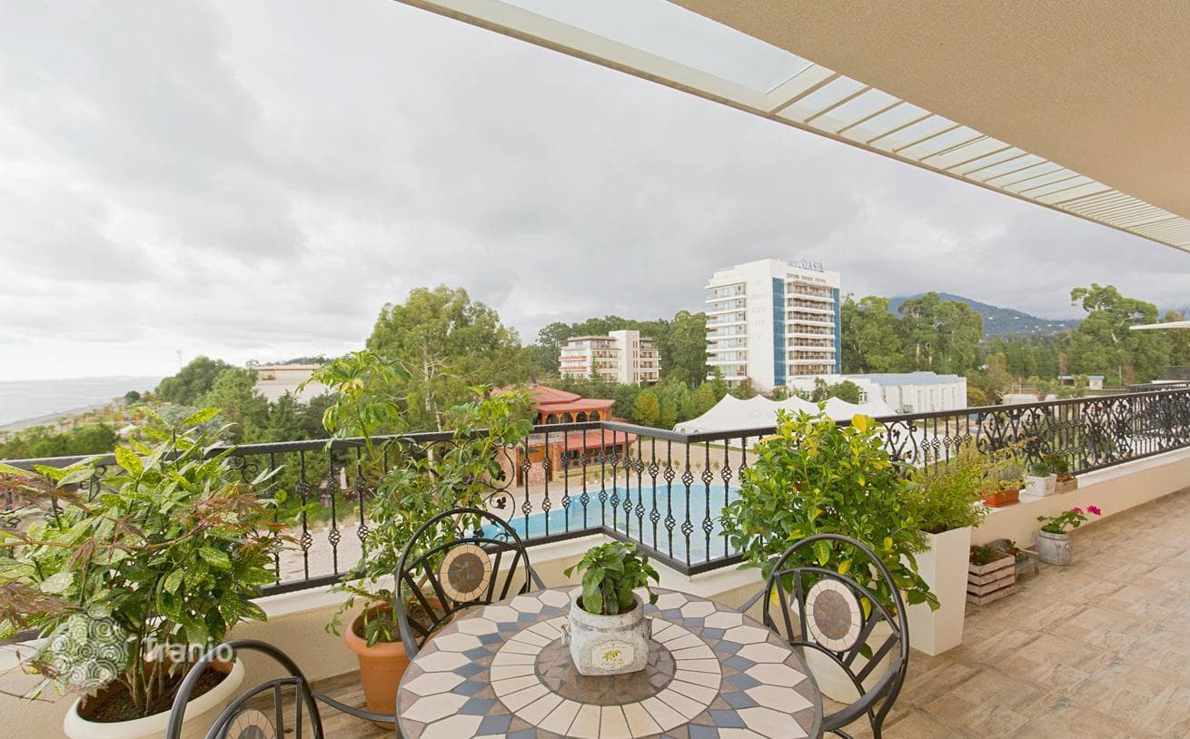 Luxury Apartment with Entertainment Complex Access in Batumi, photo 3