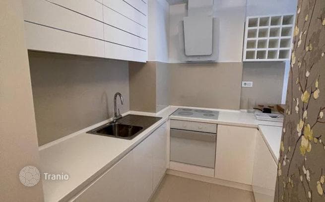 Stylish Bright Apartment Near the Sea in Budva, photo 3