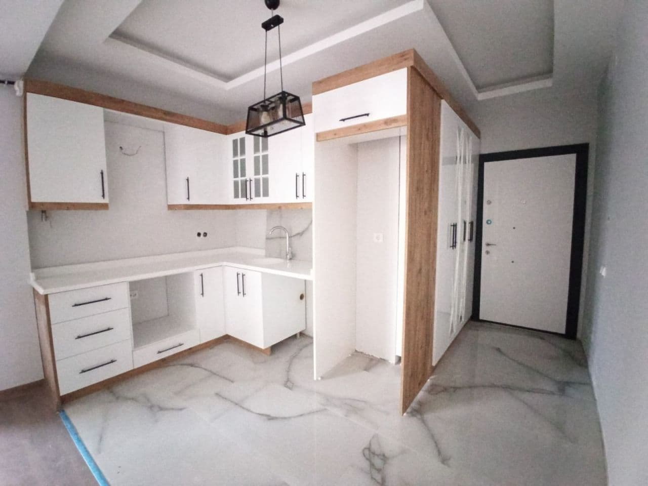 Квартира в Мерсине, Турция, 90 м²