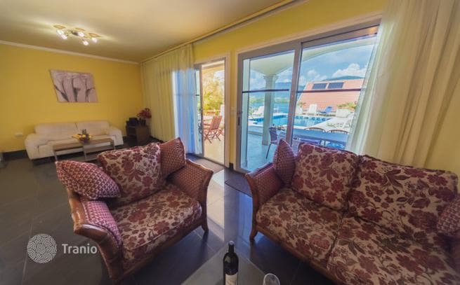 5-Bedroom House with Sea View in Tivat, photo 3