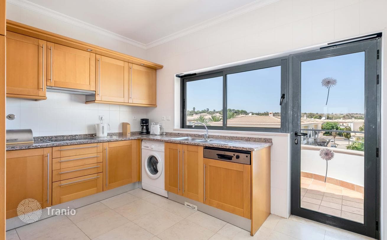 2-Bedroom Apartment Near the Sea in Lagos, Faro, photo 3