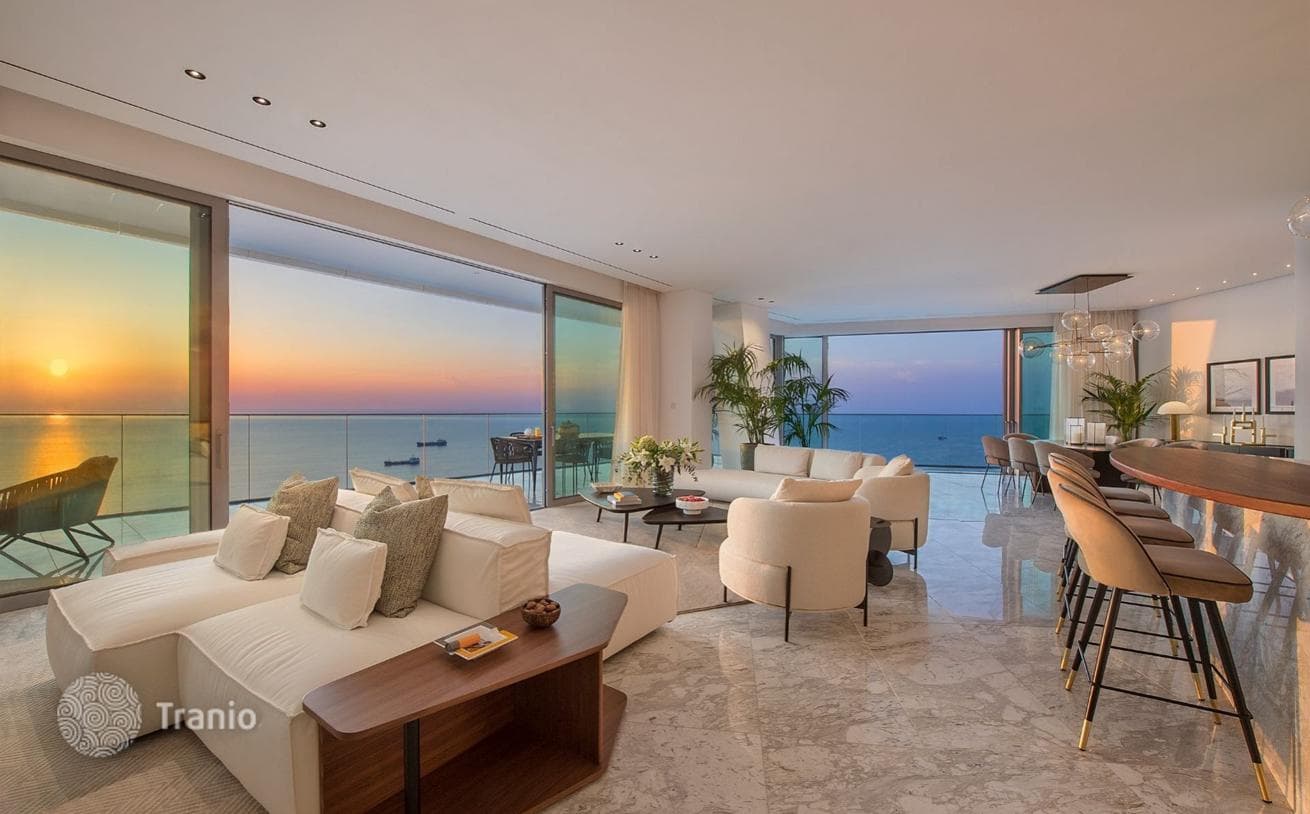 4-Bedroom Apartment in Neapolis, Cyprus, photo 2