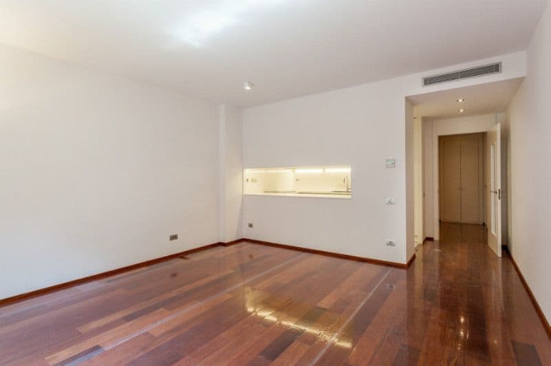 Квартира в Барселоне, Испания, 74 м², фото 3