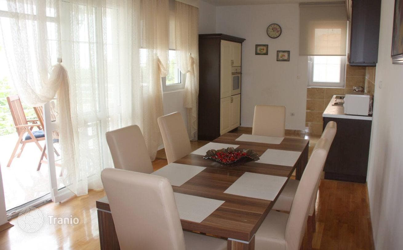 2-Bedroom Apartment with Terrace Near the Sea in Šušanj, photo 3