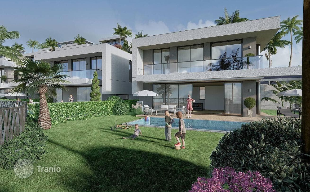 Luxury Villas with Private Pools and Gardens in Kargicak, Alanya