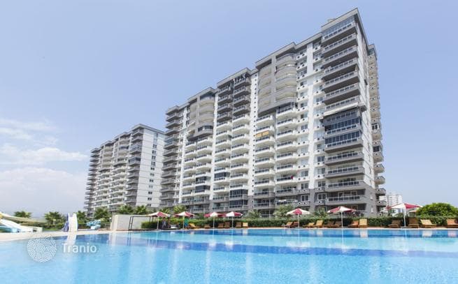 2–3-Bedroom Apartments with Pools 200 m from the Beach in Erdemli, Mersin
