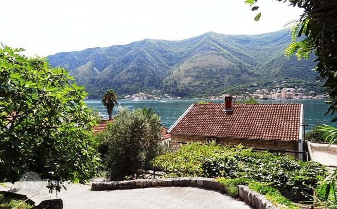 4-Bedroom House with Sea View in Dobrota, Kotor, photo 2