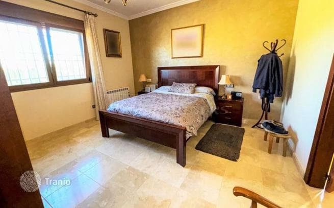 5-комнатная вилла 350 м² в Ориуэле, Испания, фото 2