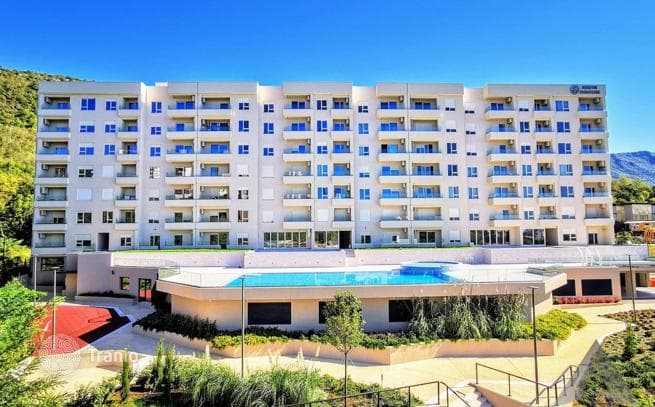2-Bedroom Apartment with Sea View in Becici, Budva