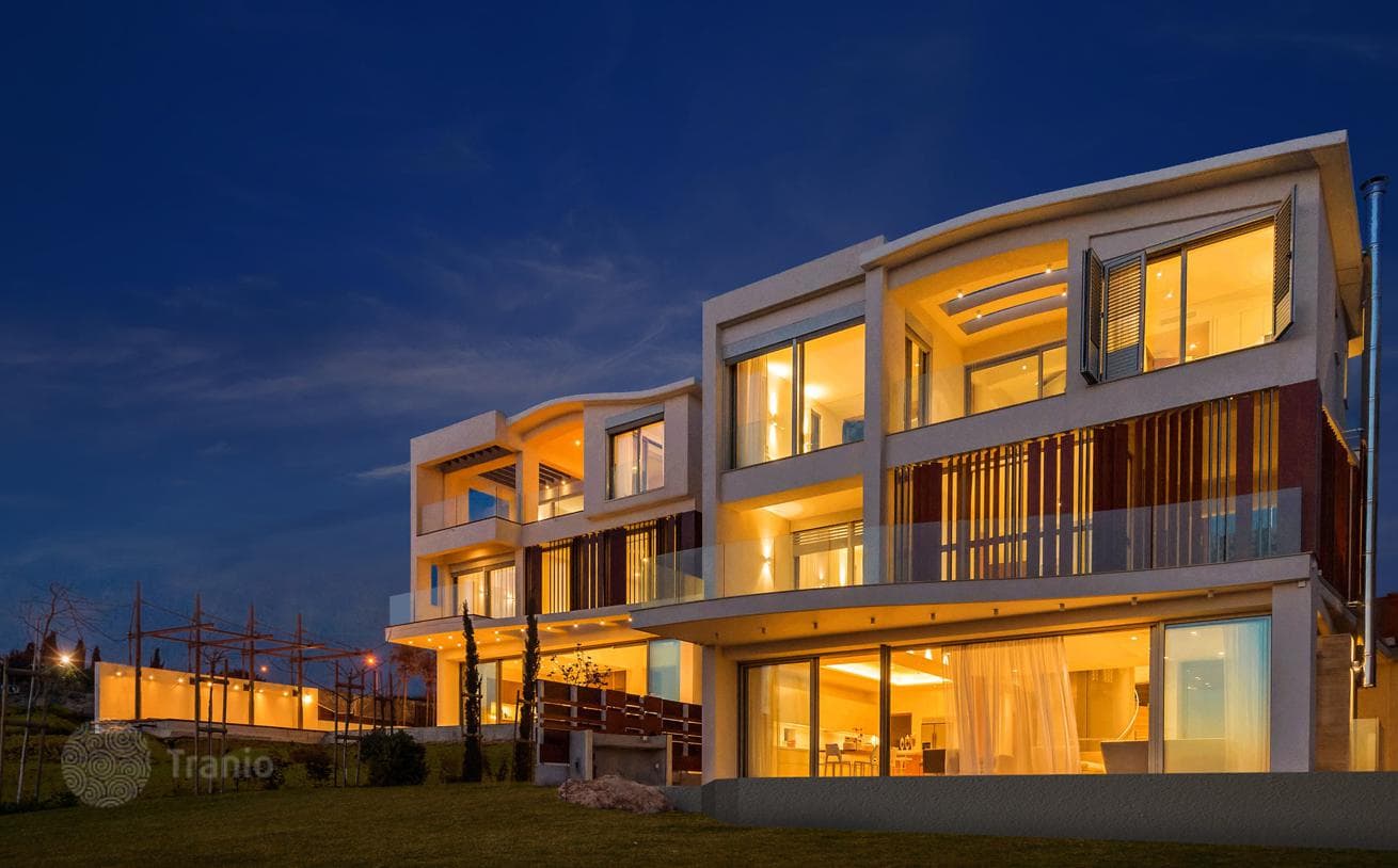Luxury Beachfront 4-Bedroom Villa in Paphos, Cyprus, photo 3
