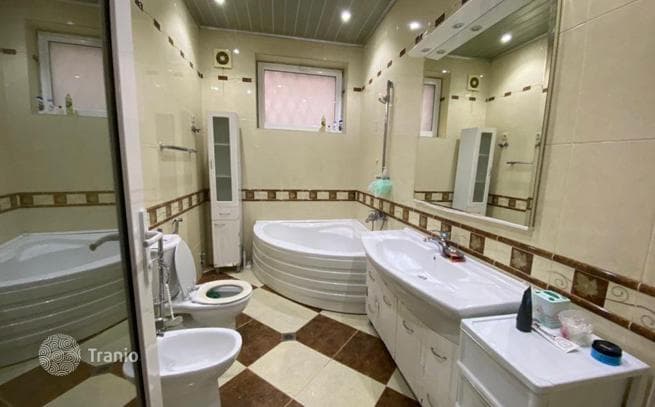 7-Bedroom House 440 m² in Saburtalo, Tbilisi, photo 2