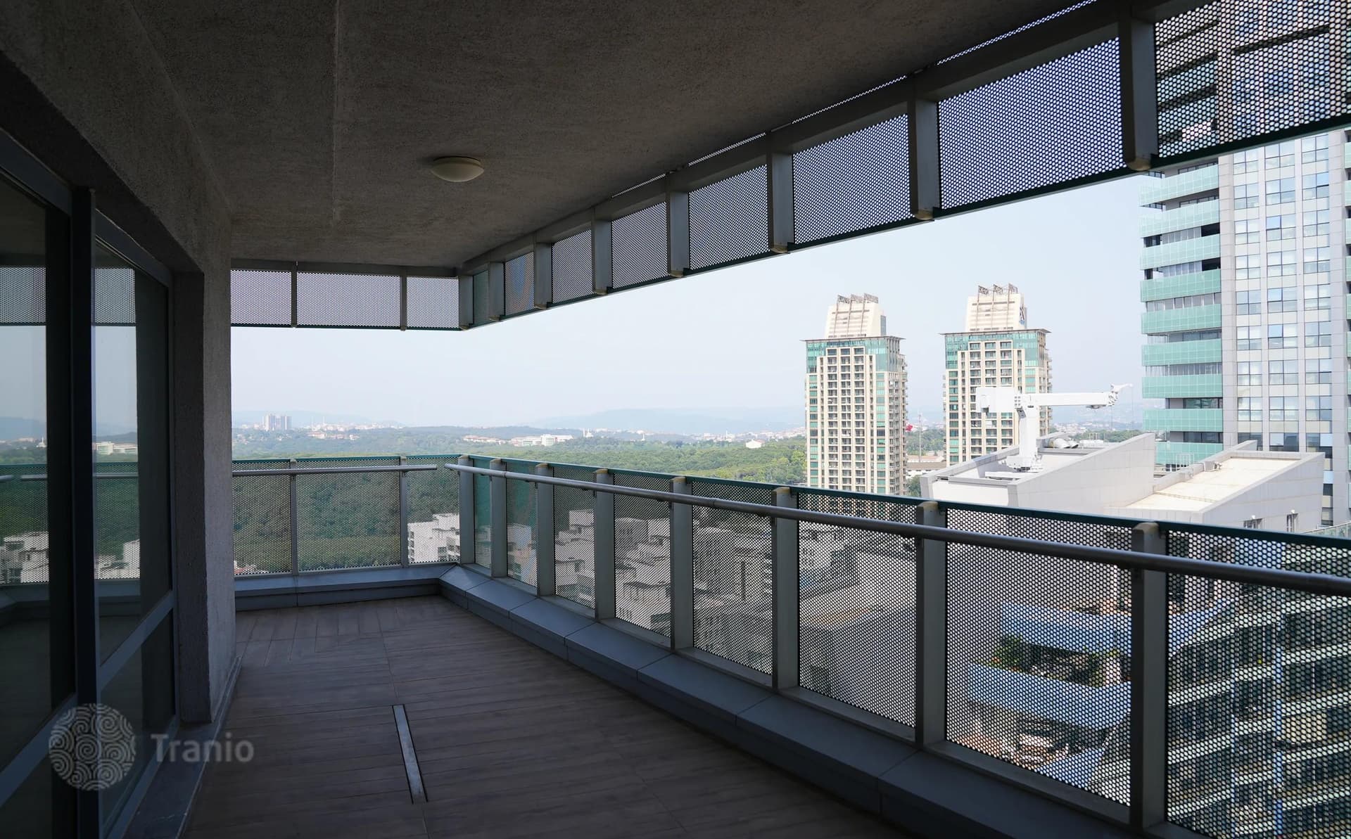 2-Bedroom Apartment in Sariyer, Istanbul, photo 2