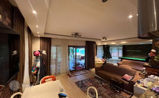 6-Bedroom (6+1) Villa with Extensive Grounds in Kepez, Antalya