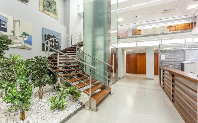 Таунхаус 1200 м² в Барселоне, Испания, фото 2