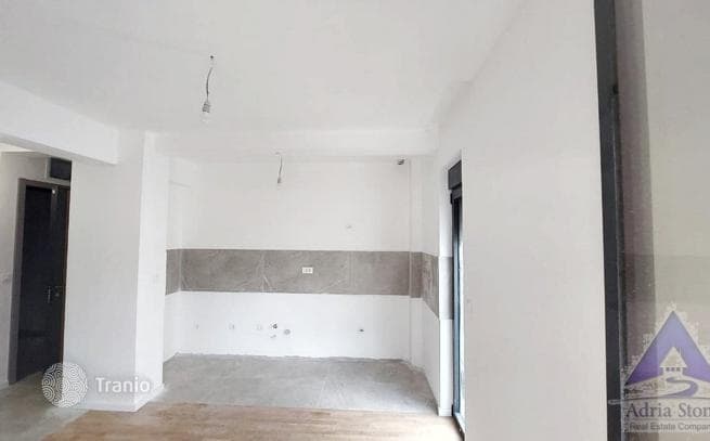1-Bedroom Apartment with Mountain View in Dobrota, Budva, photo 5