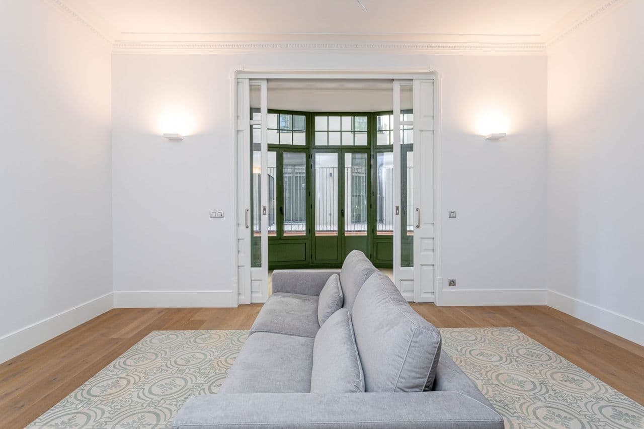 Квартира в Барселоне, Испания, 120 м², фото 2